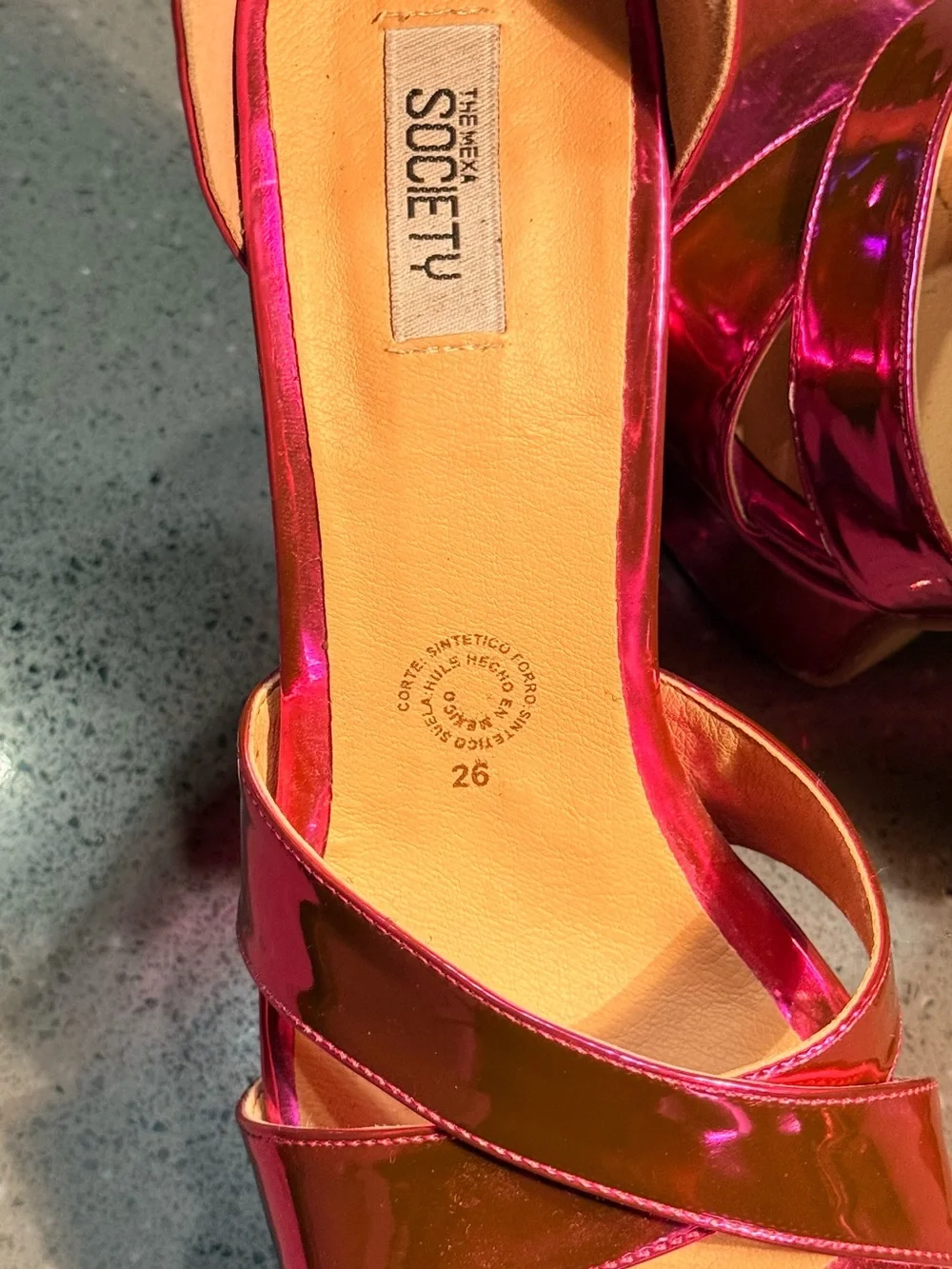 Shiny Fuchsia Platform Block Heel Sandals with Ankle Strap